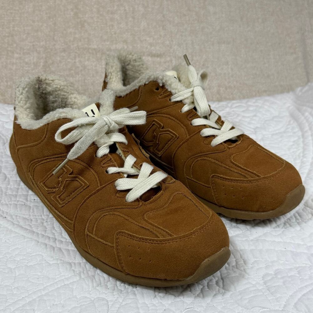 New Balance x Miu Miu 530 SL Suede Women 10 Sneakers Chic Athleisure Comfort